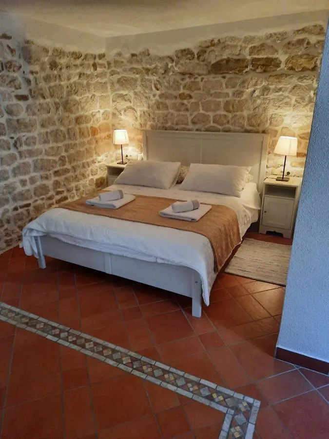 Room Ivana Rab Town Croazia