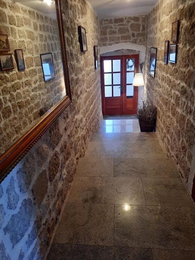 Room Ivana Rab Town Affittacamere